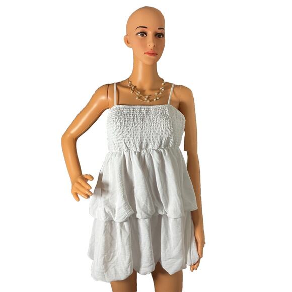 Sugar Kiss®️Tiered Bubble Dress White Smocked -Sz Large , Cotton Blend - Picture 1 of 8